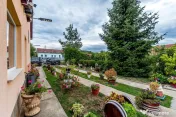 ???? Mai mult decât o casă: libertatea de a trăi aproape de natură 