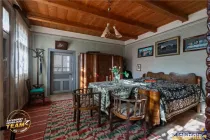 FILM! Domeniu de 6.221mp, livada pomi fructiferi casa si ane