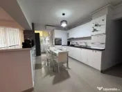 Apartament central zona Zăvoi 3 camere cu centrală termică