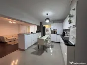 Apartament central zona Zăvoi 3 camere cu centrală termică