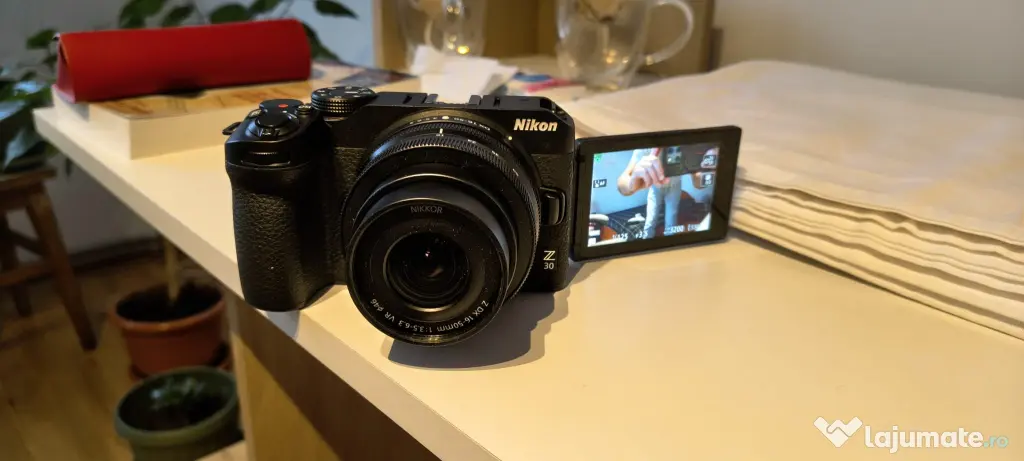 Kit Vlogging Complet: Nikon Z30,ob. 16-50mm (850 c),Trepied SmallRig, Mic. Boya