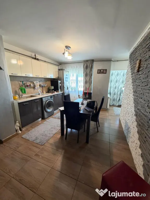 Apartament 2 camere decomandat, 65 mp, zona 1 Mai - Craiova (Dolj)