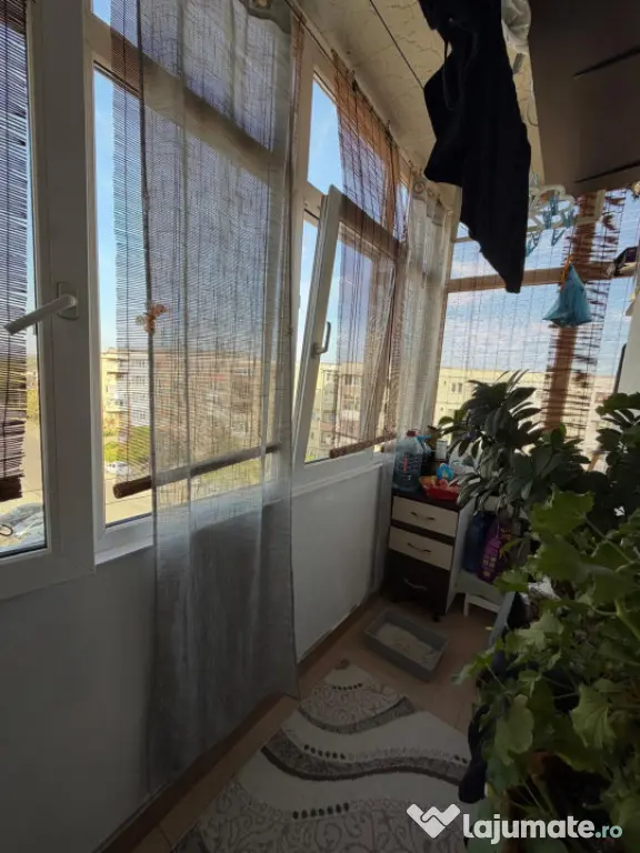 Apartament 2 camere decomandat, 65 mp, zona 1 Mai - Craiova (Dolj)