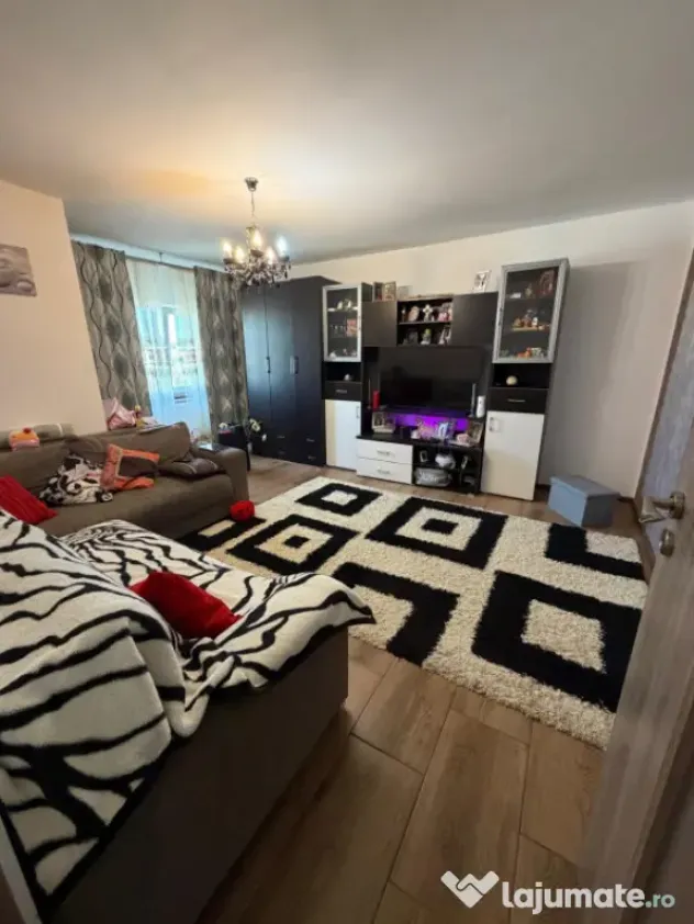 Apartament 2 camere decomandat, 65 mp, zona 1 Mai - Craiova (Dolj)