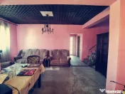 Duplex P+1, 250 mp si 2229 mp teren intravilan, in Leamna de 