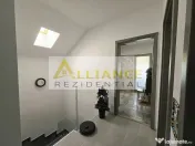 Vila individuala P+M~ 5 camere 2 bai ~ 700mp teren 