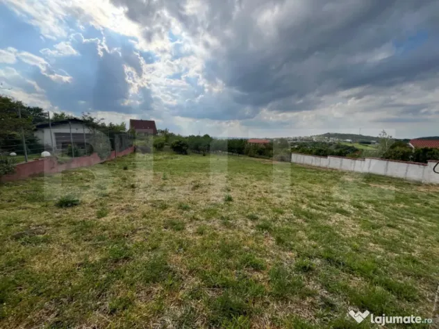 Teren intravilan, 2063 mp, zona Renasterii - Oradea (Bihor)