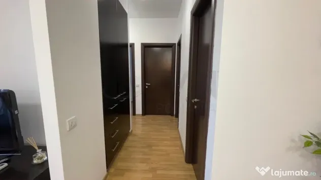 Apartament 4 camere decomandat, Aviaネ嬖ei, 2 parcトビi incluse - Bucuresti (Bucuresti-Ilfov)