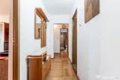 Apartament 3 camere, etaj 1, zona Băncilor / Podgoria 