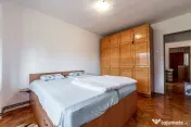Apartament 3 camere, etaj 1, zona Băncilor / Podgoria 