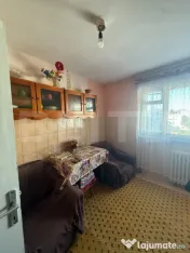 Apartament cu 3 camere, 66 mp, decomandat, zona Zamca 