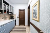 ARMENEASCA, APARTAMENT ELEGANT, SINGUR PE NIVEL, 185 MP! 
