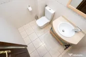 ARMENEASCA, APARTAMENT ELEGANT, SINGUR PE NIVEL, 185 MP! 