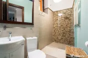 ARMENEASCA, APARTAMENT ELEGANT, SINGUR PE NIVEL, 185 MP! 