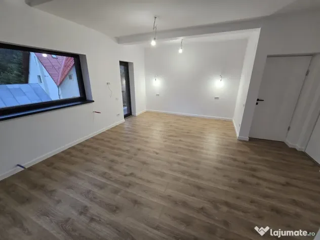 Apartament cu 4 camere 125 mp (4 garsoniere) la cheie + 60 mp pod - Busteni - Busteni (Prahova)