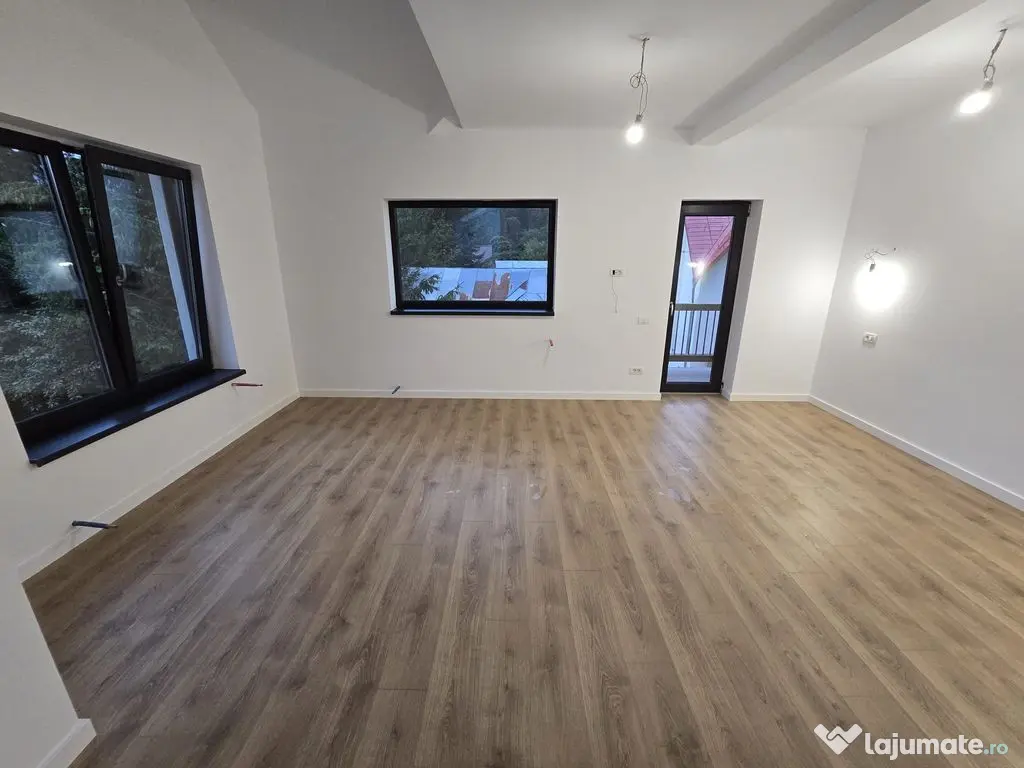Apartament cu 4 camere 125 mp (4 garsoniere) la cheie + 60 mp pod - Busteni - Busteni (Prahova)