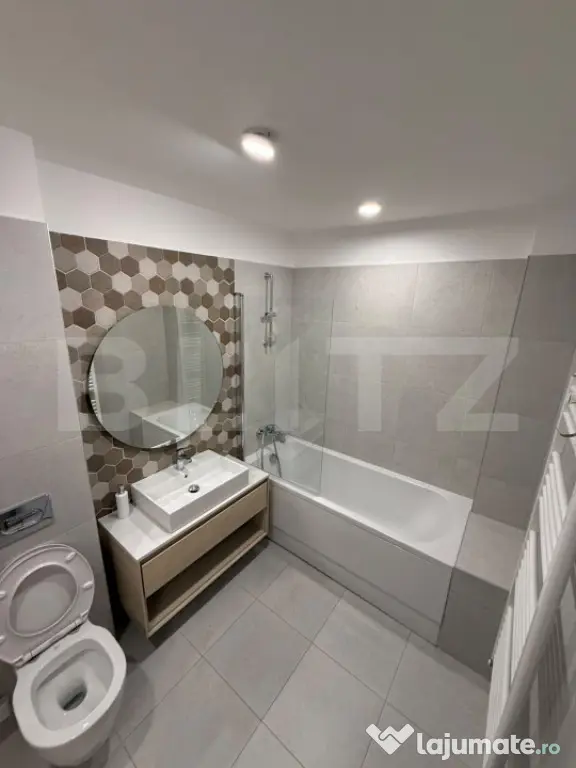 Apartament premium cu 3 camere, terasă 25 mp și parcare U - Brasov (Brasov)