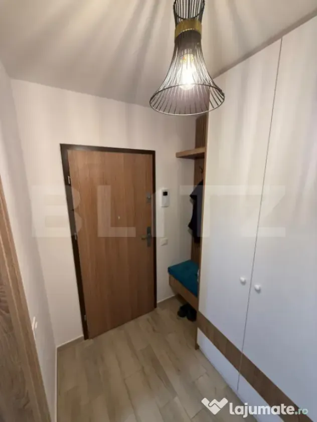 Apartament premium cu 3 camere, terasă 25 mp și parcare U - Brasov (Brasov)