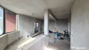 Vindem casa, central, în Curtea de Argeș 