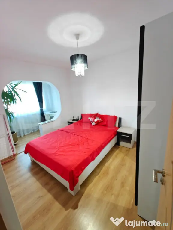 Apartament 3 camere, 94 mp, zona Mioveni - Mioveni (Arges)