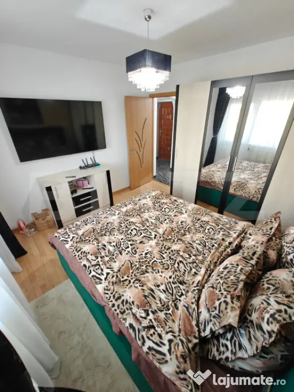 Apartament 3 camere, 94 mp, zona Mioveni - Mioveni (Arges)