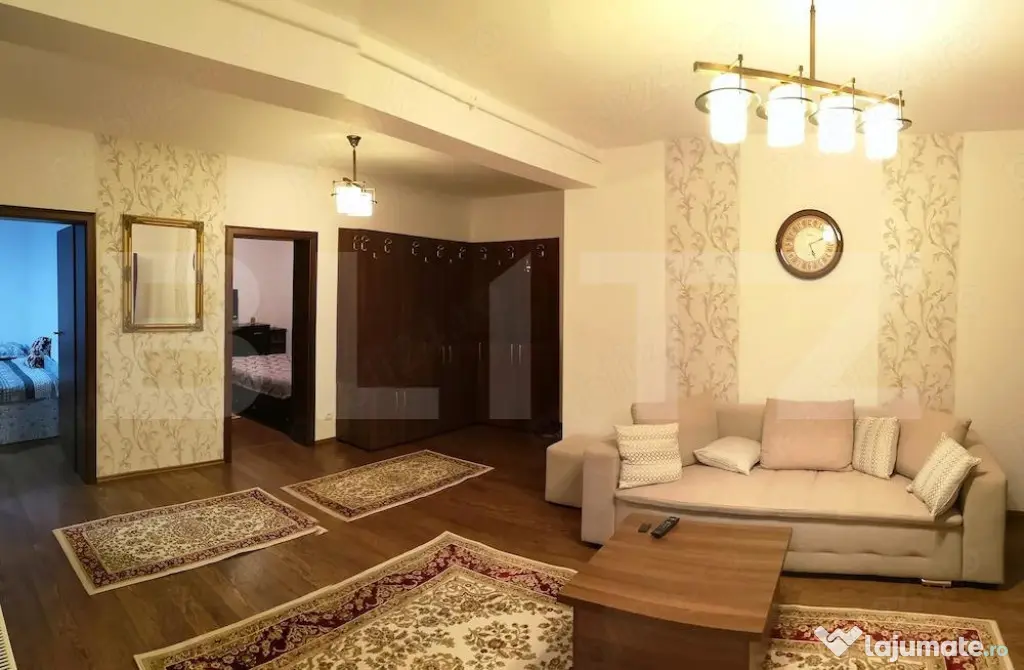 Vânzare Apartament 3 camere, decomandat, complet mobilat ș - Sibiu (Sibiu)