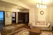 Vânzare Apartament 3 camere, decomandat, complet mobilat ș 