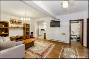 Vânzare Apartament 3 camere, decomandat, complet mobilat ș 