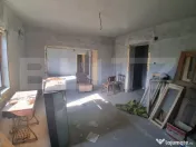 Casă 4 camere, cu teren 1470 mp, în Ursați