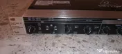 Crossover Behringer CX2310 