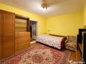 Casa cu farmec si potential, 4 camere, terasa, gradina priva 