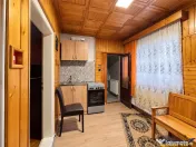 Casa cu farmec si potential, 4 camere, terasa, gradina priva 