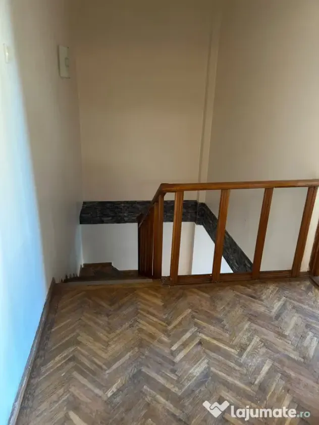 Duplex 3 camere Calarasilor - Etaj 2 si 3, suprafata totala - Braila (Braila)