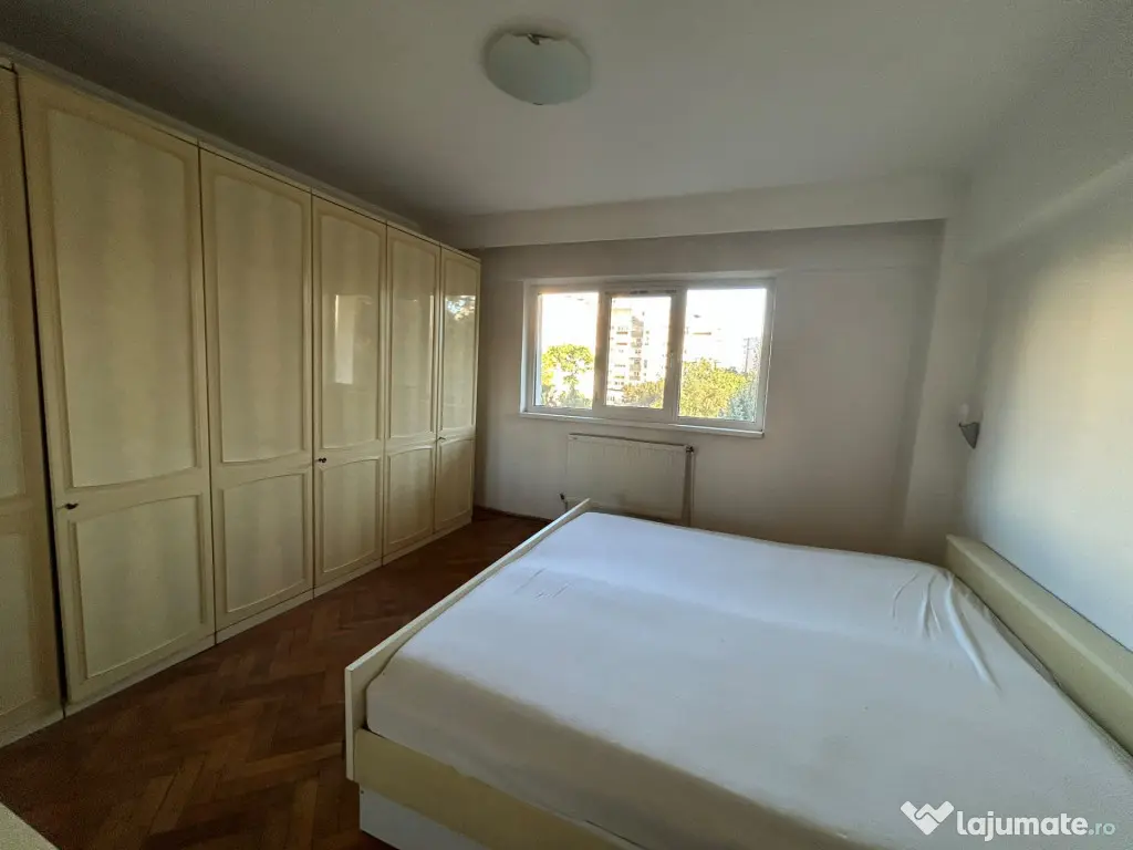 Duplex 3 camere Calarasilor - Etaj 2 si 3, suprafata totala - Braila (Braila)