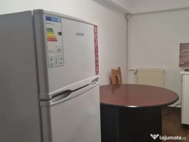 Garsoniera mobilata si utilata - zona garii 200 euro - Galati (Galati)