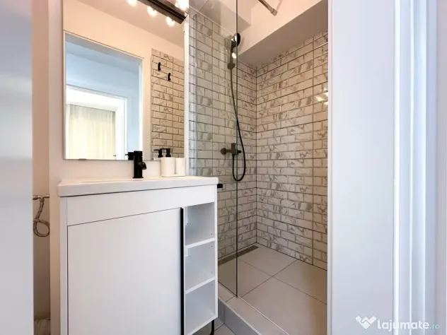 4 camere, 3 dormitoare, 2 băi, boiler, complet renovat - Bucuresti (Bucuresti-Ilfov)