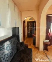 Apartament cu 2 camere,decomandat ,ROGERIUS