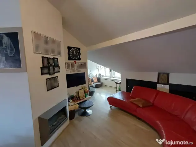 Apartament duplex spatios de 3 dormitoare si 2 living-uri | 124 mp |