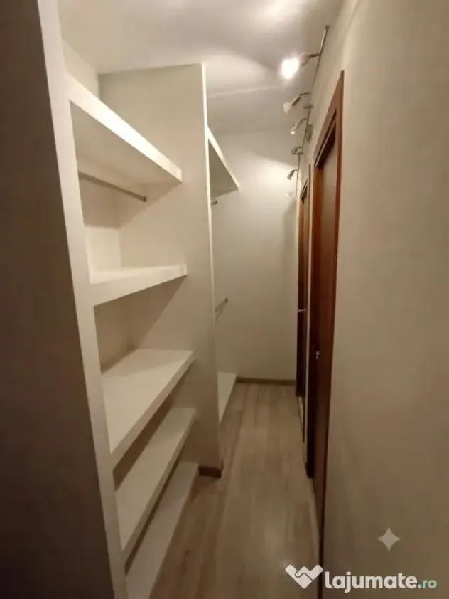 Apartament duplex spatios de 3 dormitoare si 2 living-uri | 124 mp |
