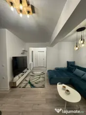 Apartament 3 camere bloc nou et 8 