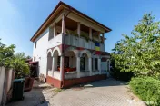 Casă Paulesti P+1E cu beci, teren 500 mp, vedere liberă – Păulești 