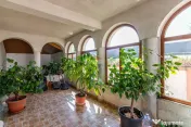 Casă Paulesti P+1E cu beci, teren 500 mp, vedere liberă – Păulești 