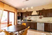 Casă Paulesti P+1E cu beci, teren 500 mp, vedere liberă – Păulești 