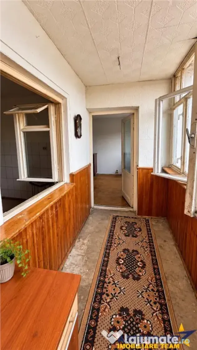 3 camere decomandat, 68 mp, 2 bai, Strada Unirii Covasna, id - Covasna (Covasna)