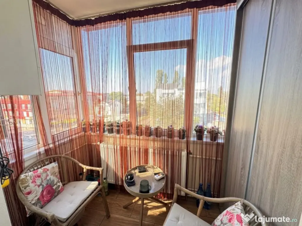 Apartament 2 camere decomandat, 2 balcoane, centrală pe gaz - Constanta (Constanta)