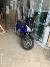Motocicleta Suzuki wostrom 650 