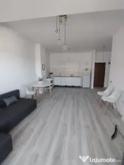 Inchiriere Apartament 2 camere semidecomandat, 45 mp, Eroilor 
