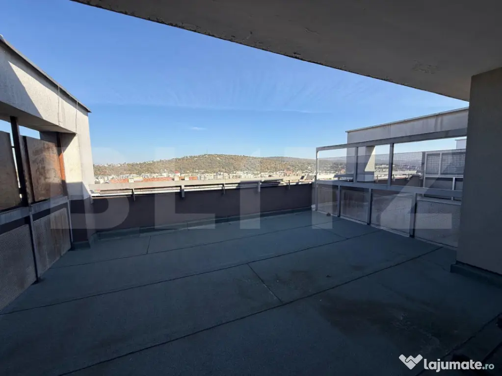 Apartament de inchiriat - Penthouse - 3 camere - Zona Tudor - Targu Mures (Mures)
