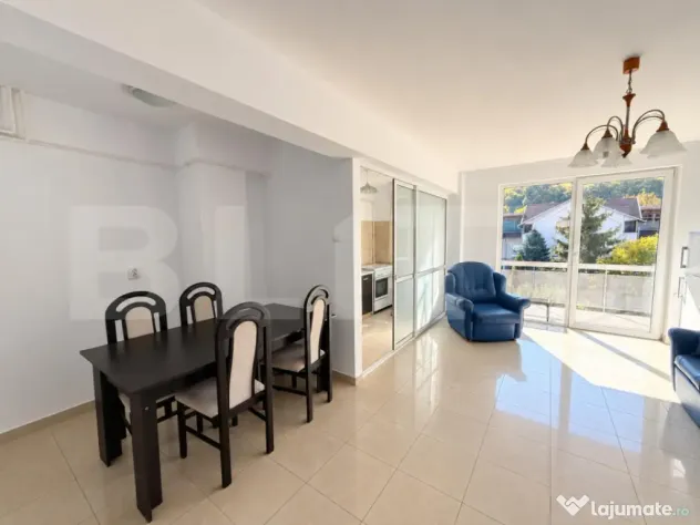 Apartament de inchiriat - Penthouse - 3 camere - Zona Tudor - Targu Mures (Mures)