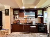 Apartament 3 camere, 2 bai, centrala proprie, Bd. Bucuresti, Ploiesti 
